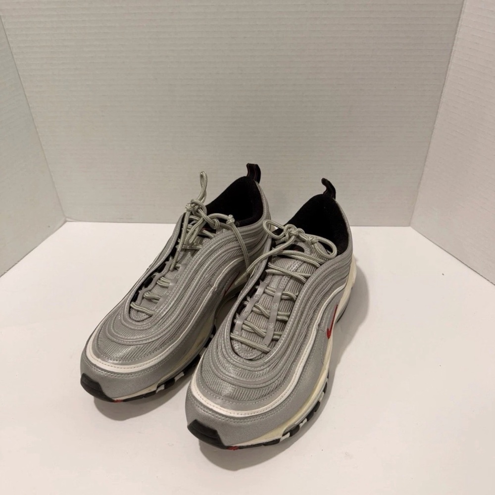 Men's Silver Athletic Sneakers with Red Accent
